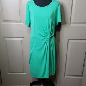 NWT Maurices 24/7 Green Soft Lightweight Women's Dress Size Extra large